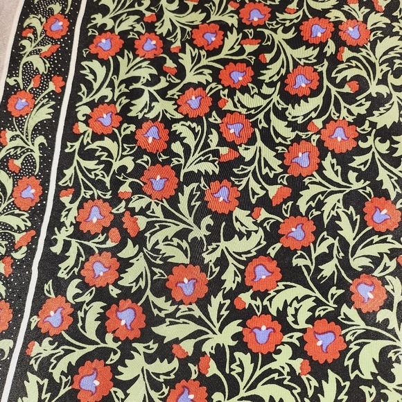 PIERRE BALMAIN scarf silk - Picture 11 of 12